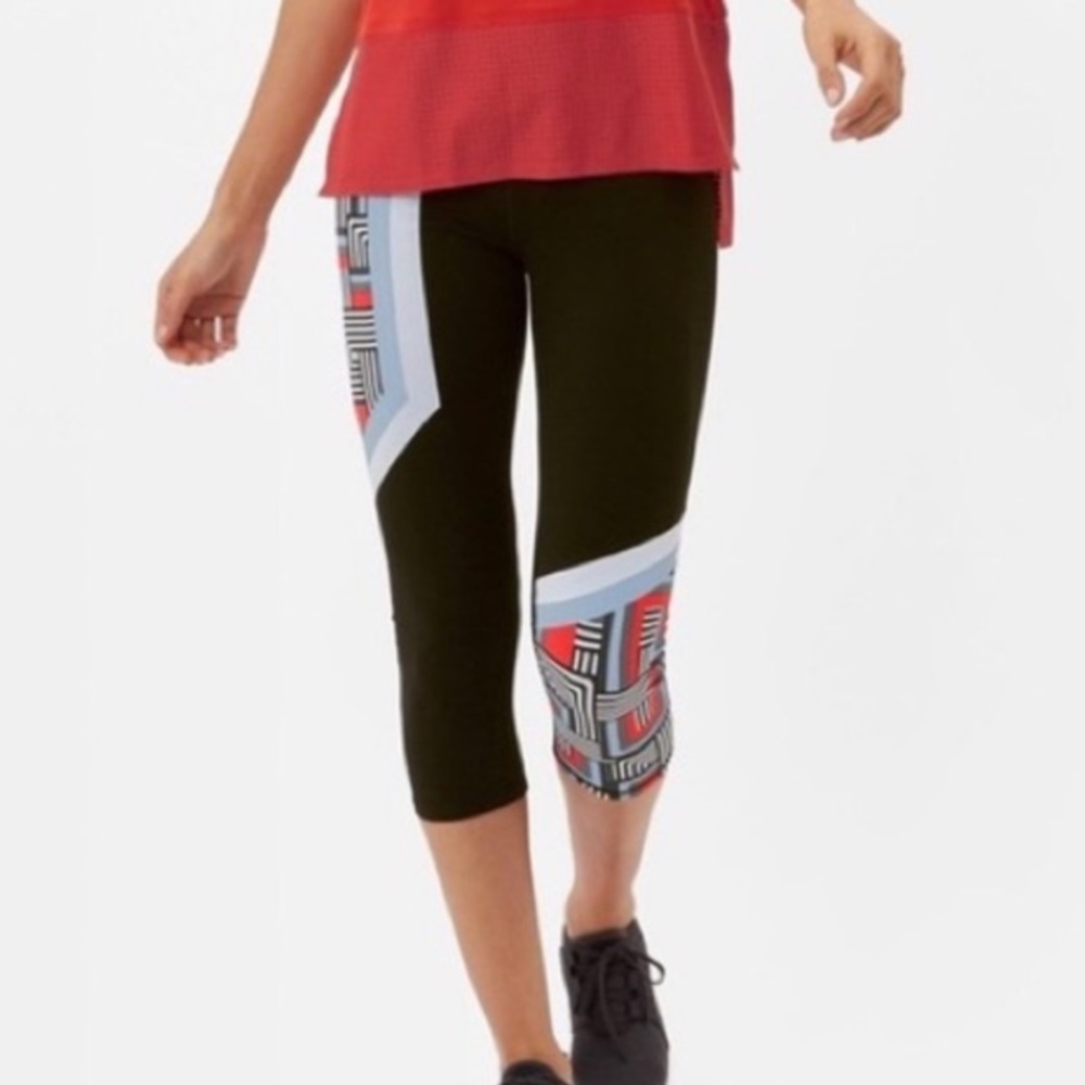 Sweaty Betty Zero Gravity High Rise Geometric Crop - Picture 9 of 9